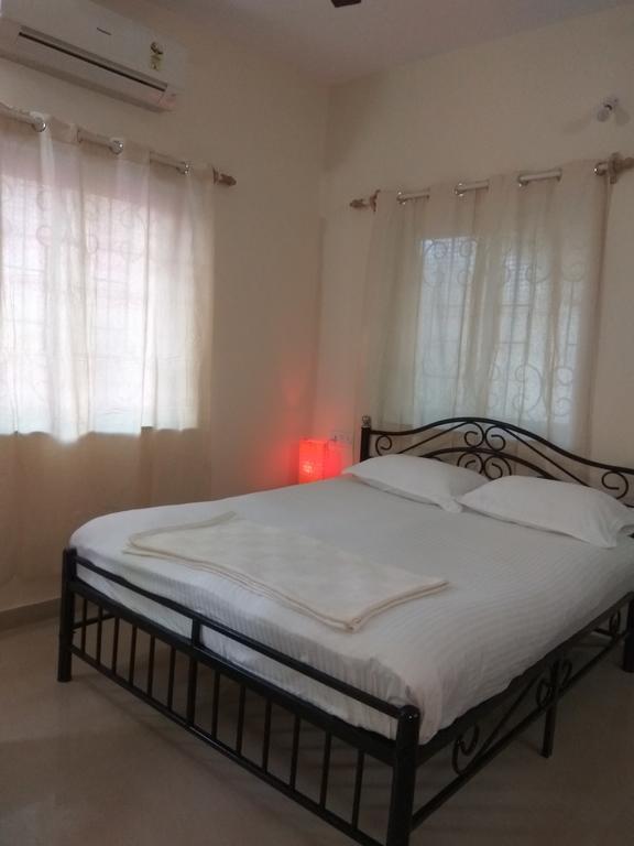 Guitar Home Stays Candolim Exterior photo